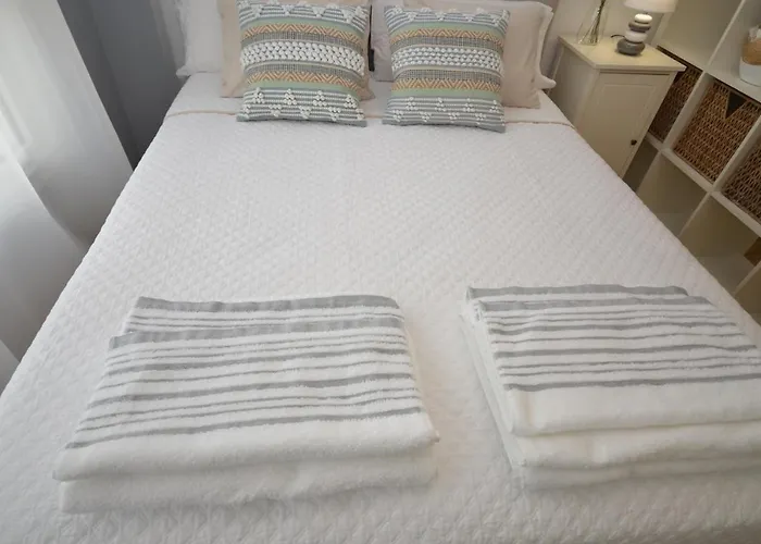 Apartamento Zona Exclusiva Con Garaje Gratis Y Netflix